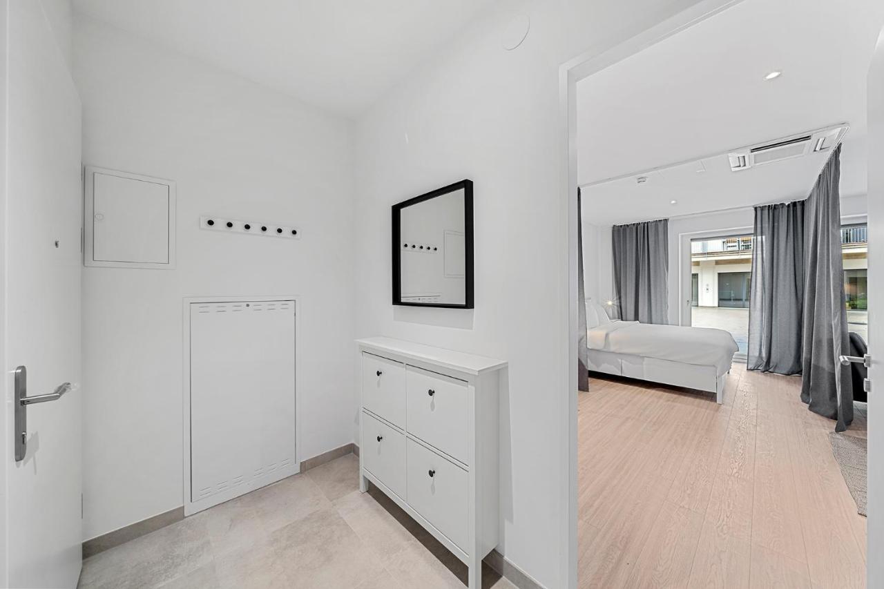 Vibestudio 302 - - Ac - Near Parking Apartment